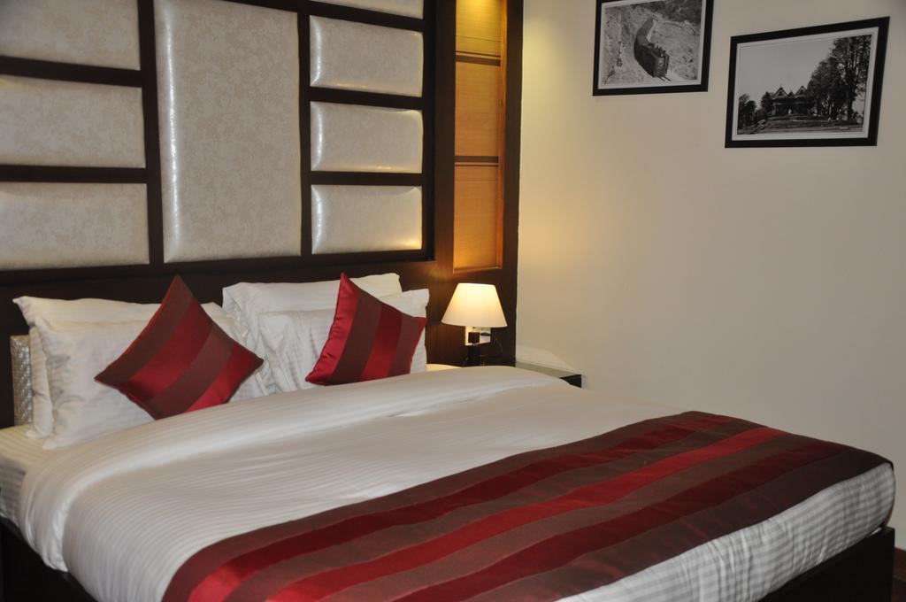 Hotel Southgate Shimla Rum bild
