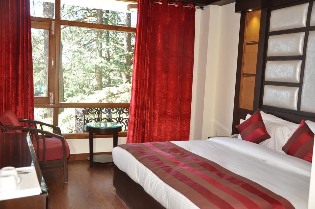 Hotel Southgate Shimla Rum bild